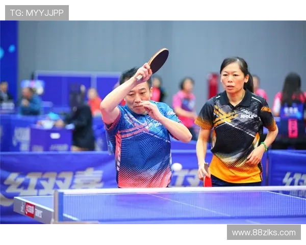 乒乓球比赛激烈的瞬间:选手们的精彩对决与拼搏精神